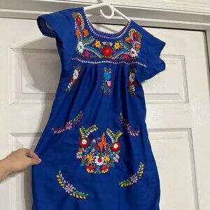 Disney Epcot Mexican Pavillion Blue Embroidered Peasant Dress - Girl's M / 10